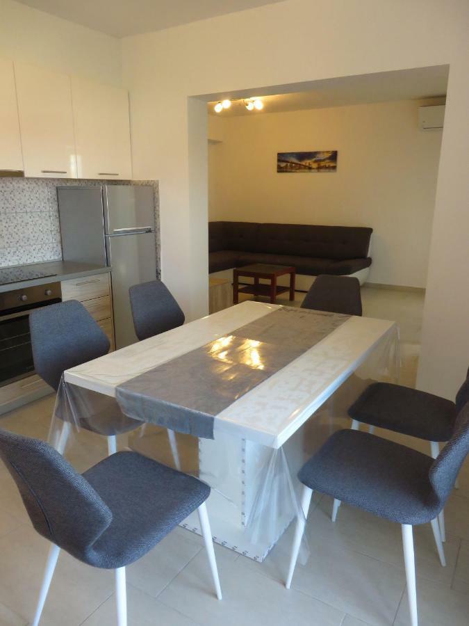 Luka Apartments Biograd Na Moru Eksteriør bilde